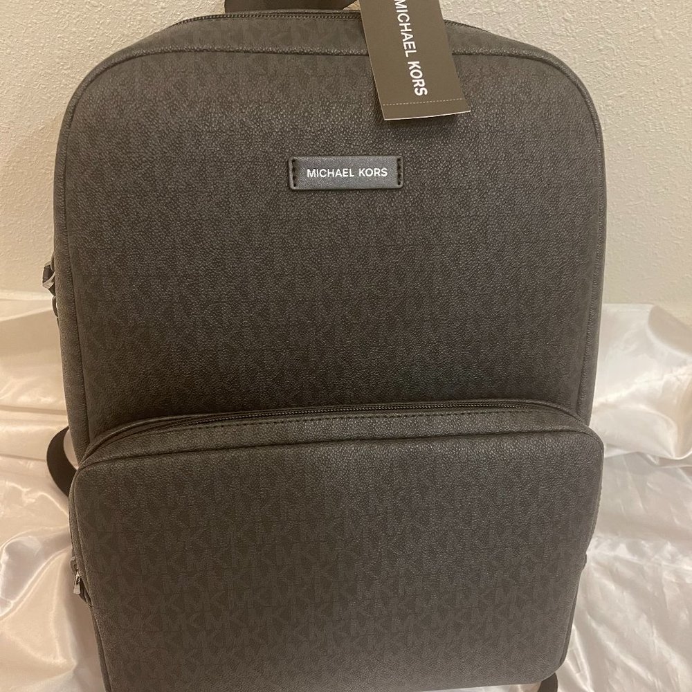 Michael Kors Jet Set MK Logo Men's Backpack - Picture 2 of 12